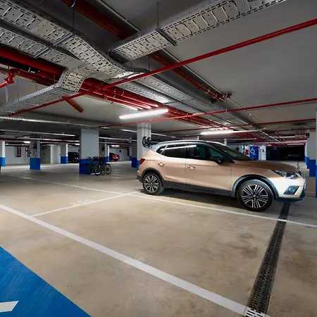 Apartment Bayline - Beachfront Bliss & By Bedzy