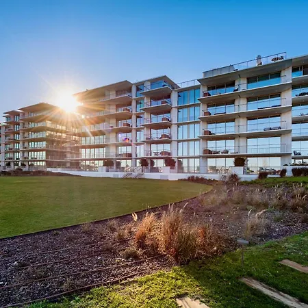 Bayline - Beachfront Bliss & By Bedzy