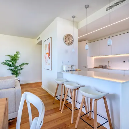 Bayline - Beachfront Bliss & By Bedzy