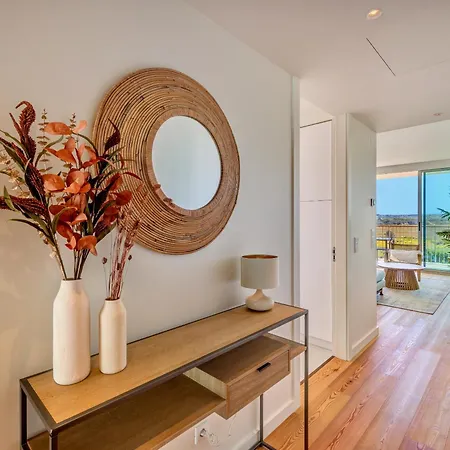 Lejlighed Bayline - Beachfront Bliss & By Bedzy